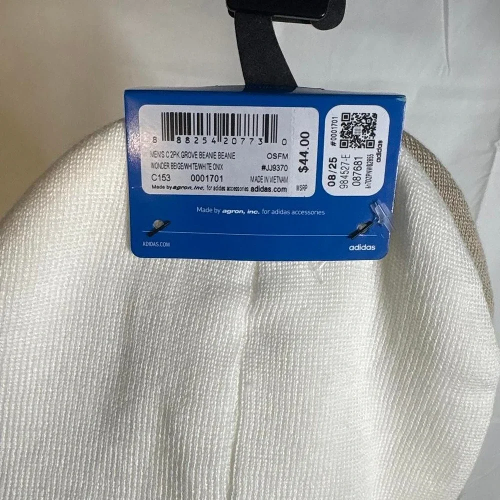 NWT Adidas 2 pack beanie in tan & cream
